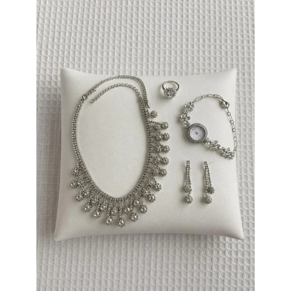 Beautiful Jewelry Set